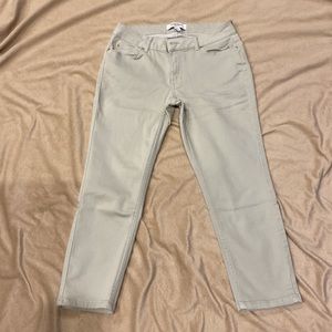 Ellen Tracy Stretch Capris